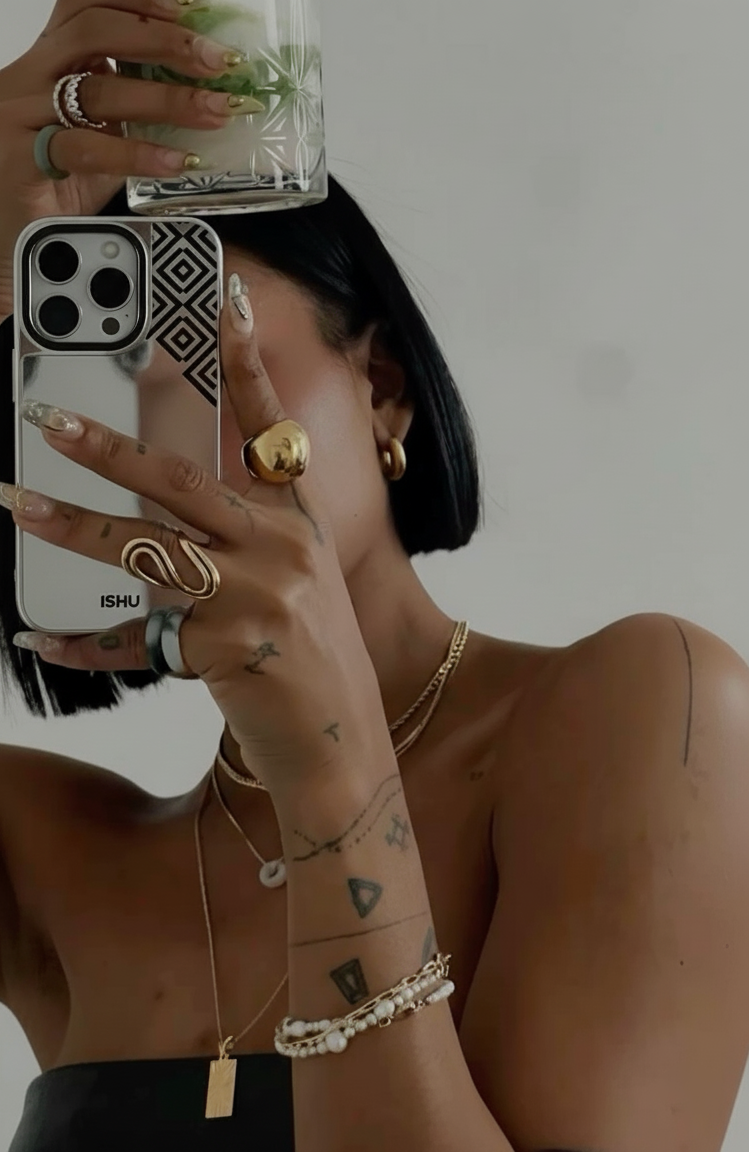 Mirror Selfie Phonecase